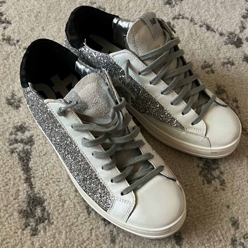 P448 John Ginevra Size 41 Glitter Sneakers